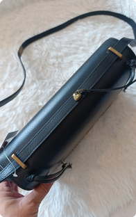 Bolso Moschino de cuero convertible con bandolera para cruzar - Imagen 10