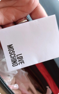 Bolso Moschino de cuero convertible con bandolera para cruzar - Imagen 9