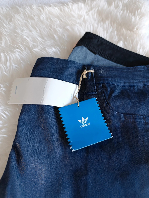 Pantalón deportivo efecto jeans brillante – Talla M - Imagen 18