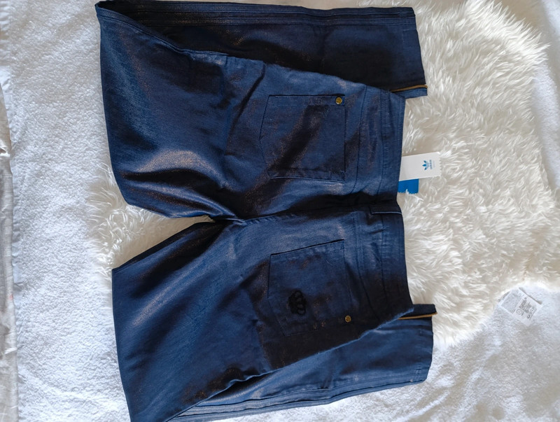 Pantalón deportivo efecto jeans brillante – Talla M - Imagen 15