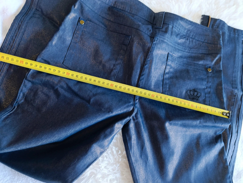 Pantalón deportivo efecto jeans brillante – Talla M - Imagen 3