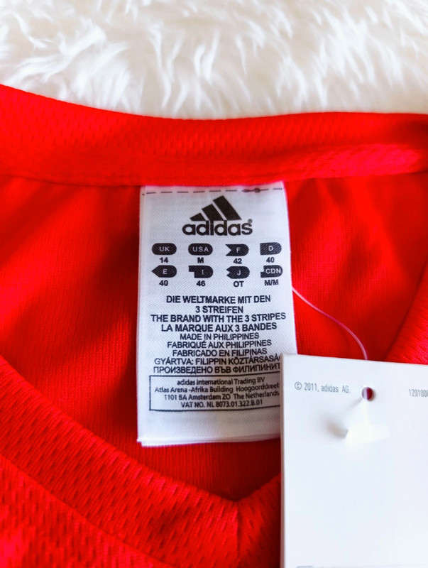 Top Adidas deportivo de mujer – Talla L - Imagen 9