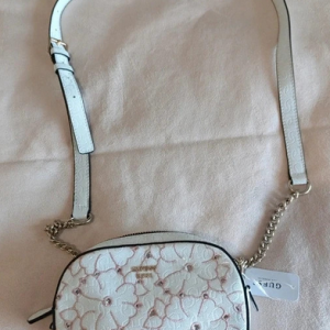 Bolso de mano con asa larga cruzada