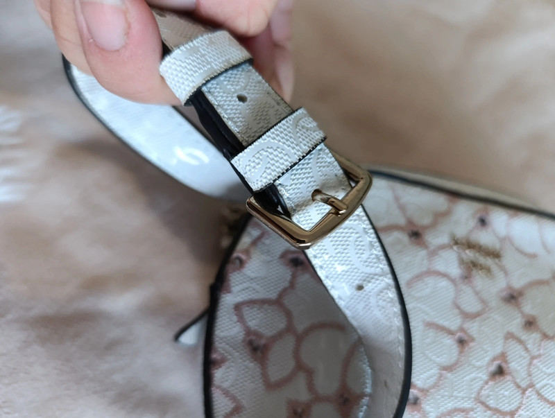 Bolso de mano con asa larga cruzada - Imagen 5