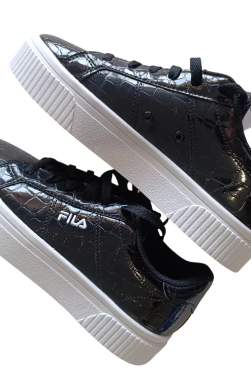 FILA Capsule Edition · Sneakers negras efecto cocodrilo con plataforma