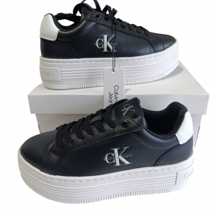 Sneakers Calvin Klein Jeans Plataforma Negro y Blanco Estilo Urbano de Lujo